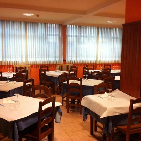 Hotel Valle De Ayala Llodio Exteriér fotografie