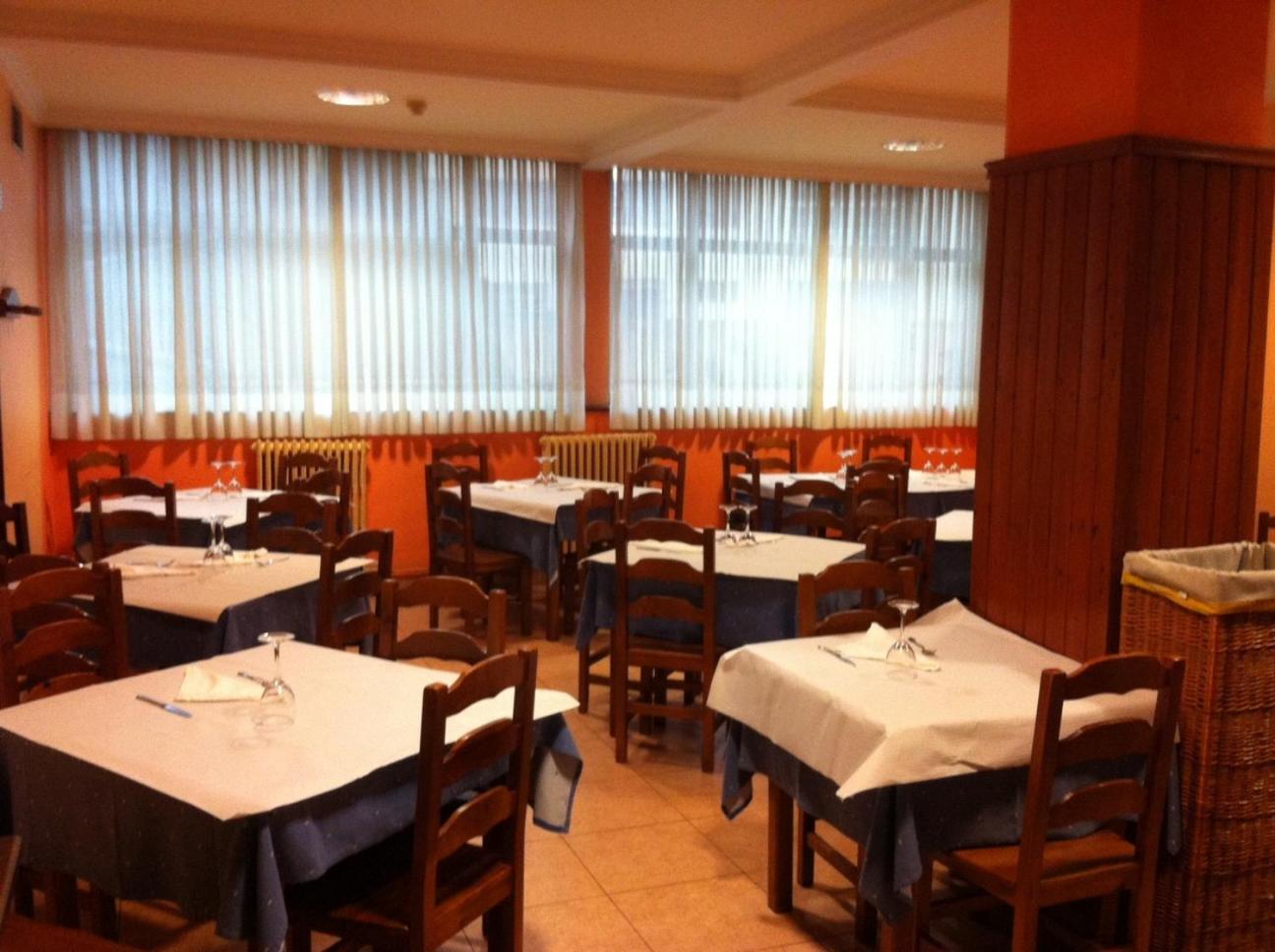 Hotel Valle De Ayala Llodio Exteriér fotografie